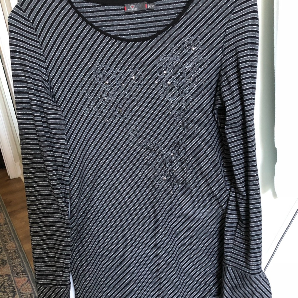 Dismero Studded cuffed sleeve